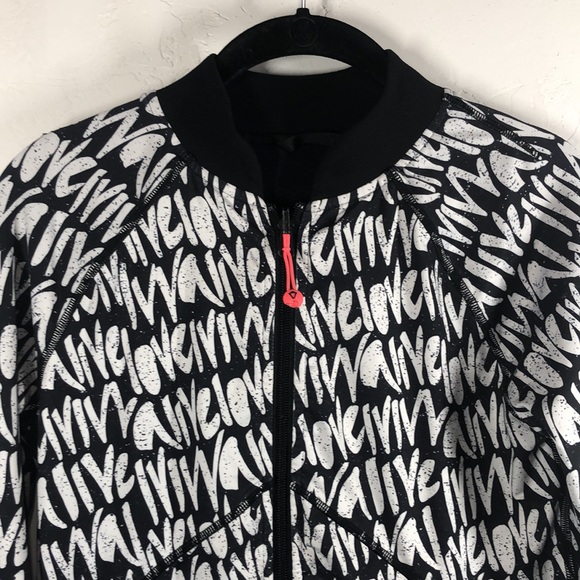 Ivivva Lululemon black and white reversible jacket size 14 - Picture 2 of 16